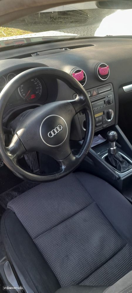 Audi A3 2.0 TDI Ambiente - 4