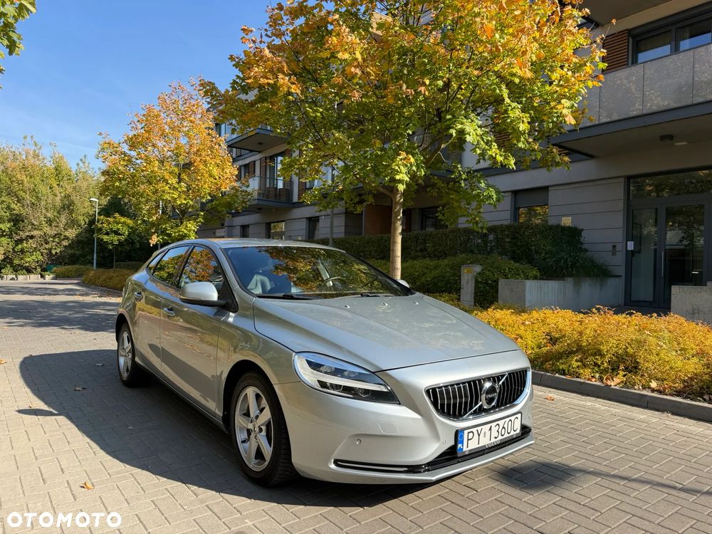 Volvo V40 D2 Drive-E Inscription - 1