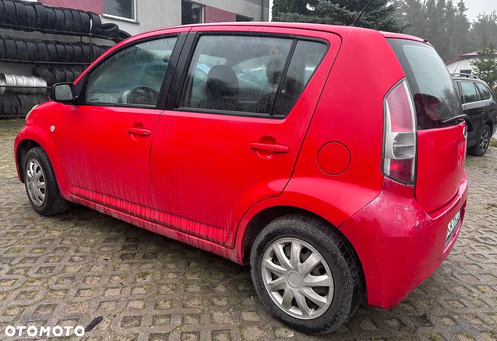 Daihatsu Sirion 1.0 - 3