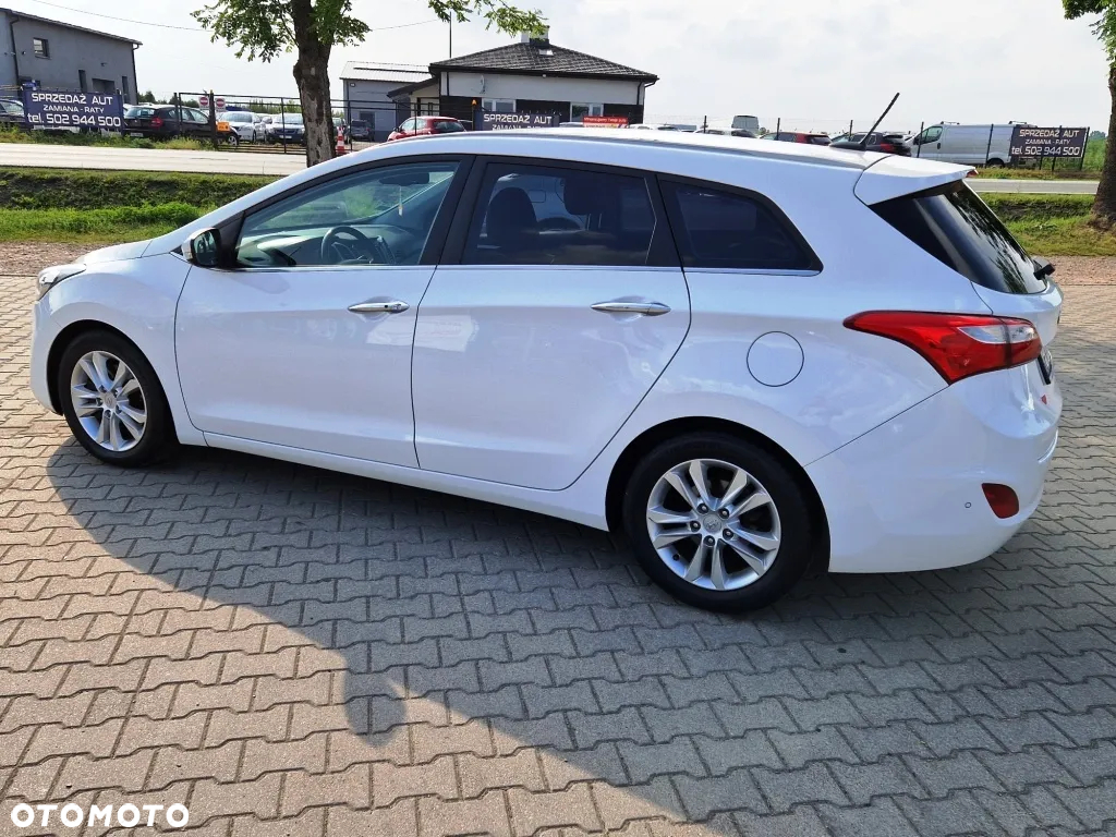 Hyundai i30 1.6 CRDi Premium - 13