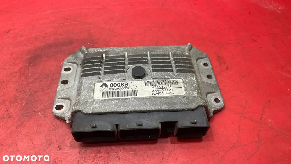 STEROWNIK KOMPUTER SILNIKA RENAULT MEGANE 8200242405 - 1