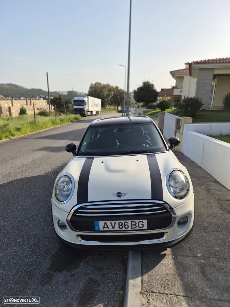 MINI 5 Portas Cooper D - 2