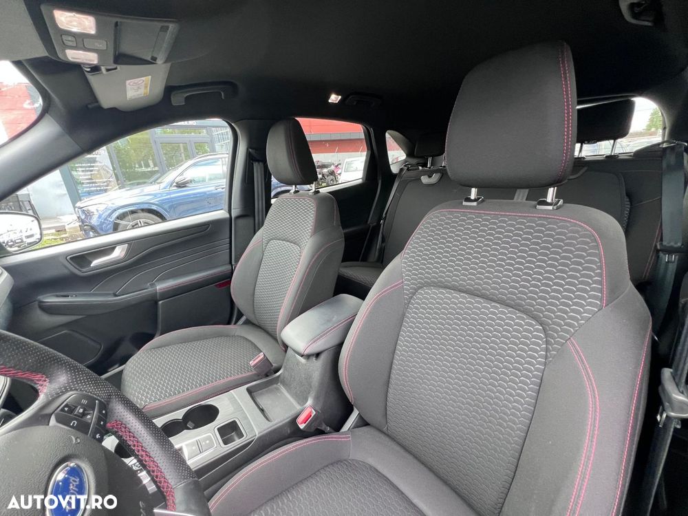 Ford Kuga - 12