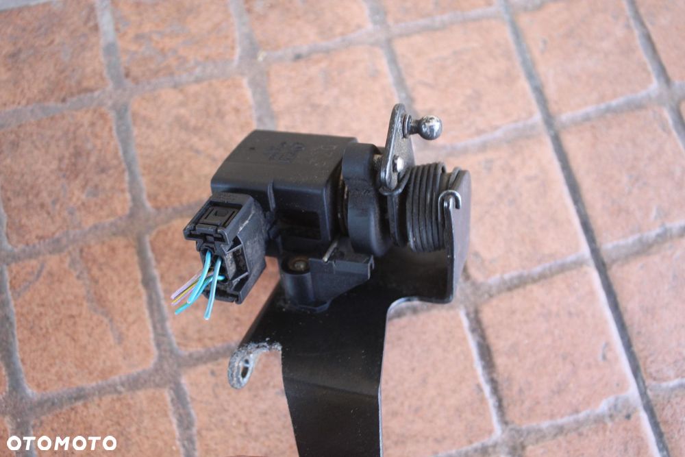 POTENCJOMETR GAZU MERCEDES W203 A0125423317 - 2