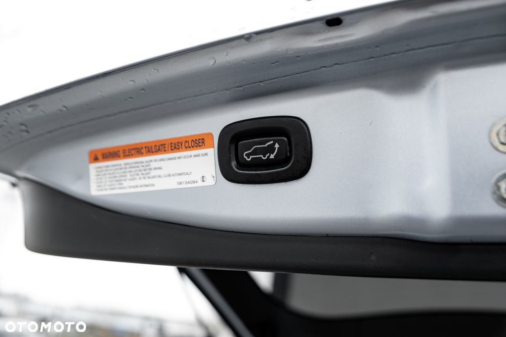 Mitsubishi Outlander 2.0 4WD Plus - 30