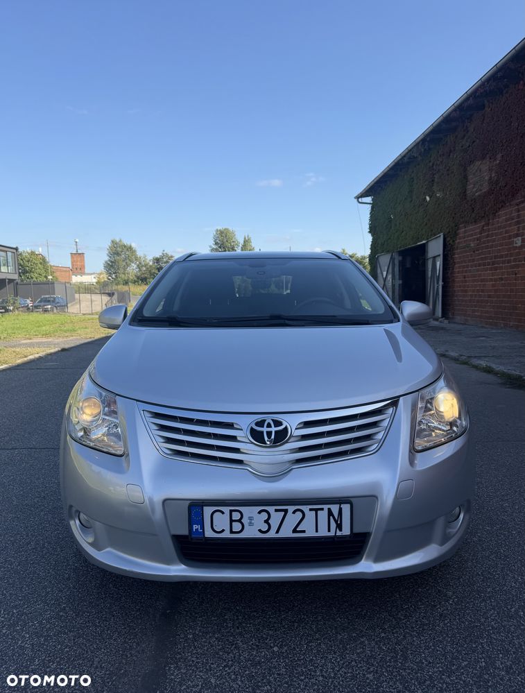 Toyota Avensis 2.0 D-4D Sol Premium - 3