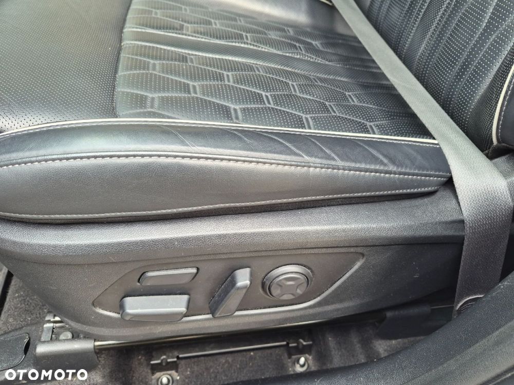 Kia Sorento - 28