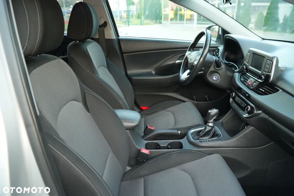 Hyundai i30 1.0 T-GDI GPF Classic + - 13