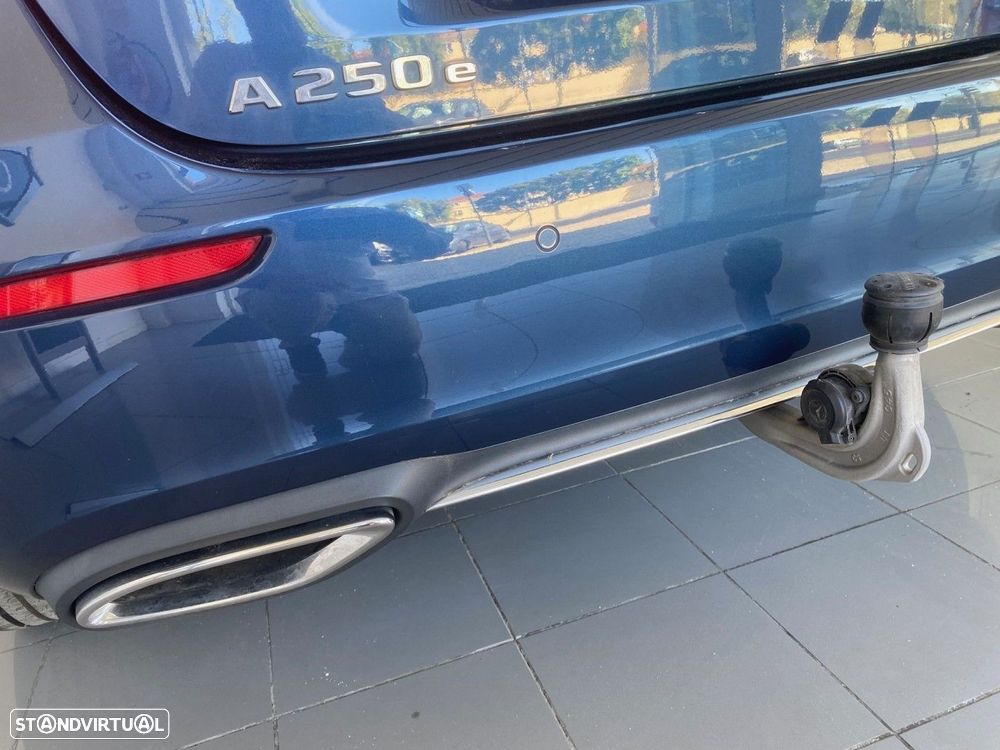Mercedes-Benz A 250 e Progressive - 25