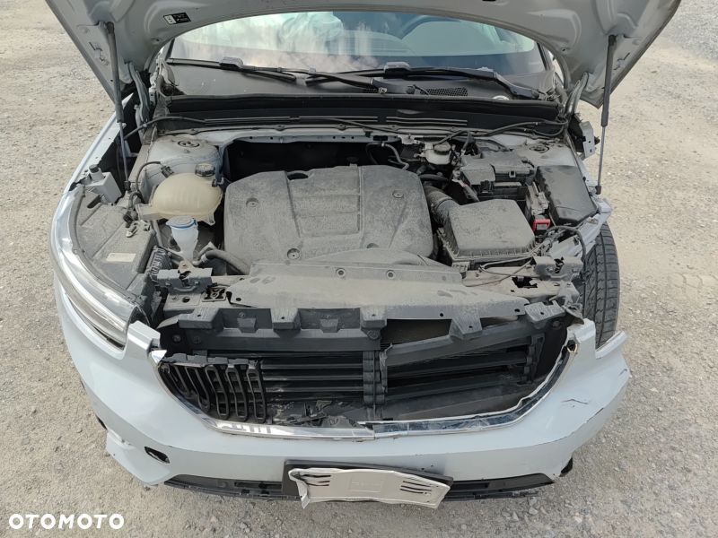 Volvo XC 40 - 21
