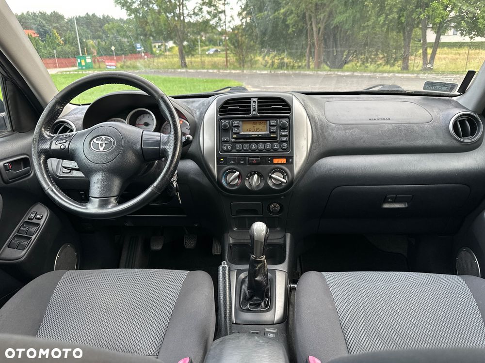 Toyota RAV4 2.0 D-4D Sol - 18