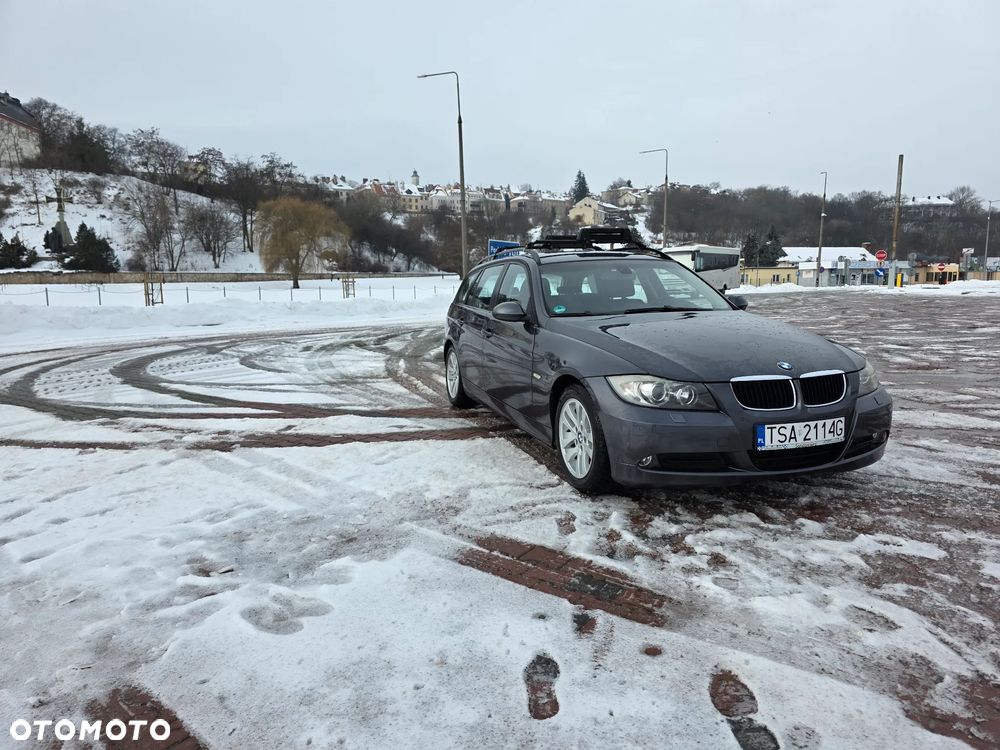 BMW Seria 3 318d DPF - 2