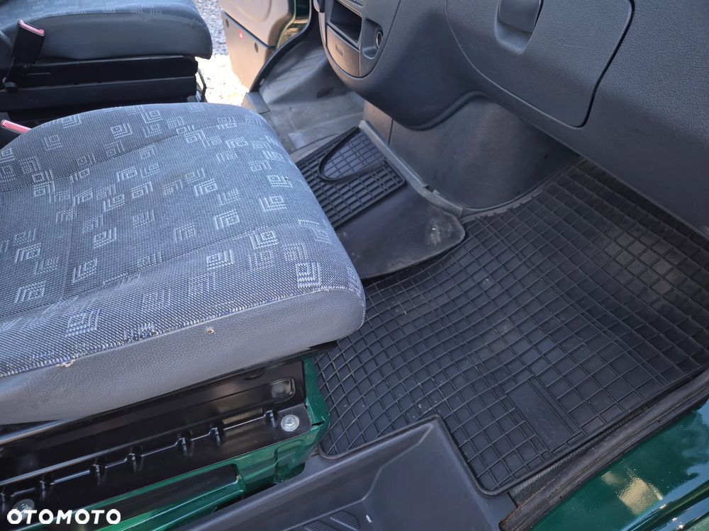 Mercedes-Benz Sprinter 311 - 12