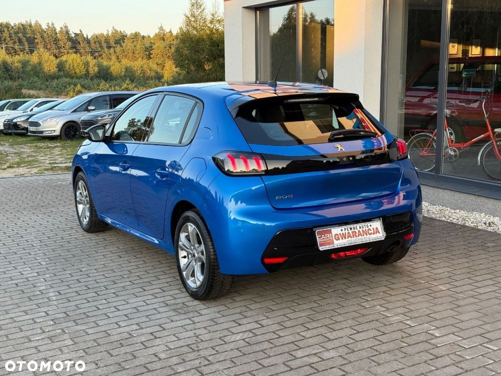 Peugeot 208 - 12