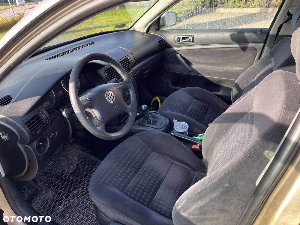 Volkswagen Passat 1.9 TDI Comfortline - 5