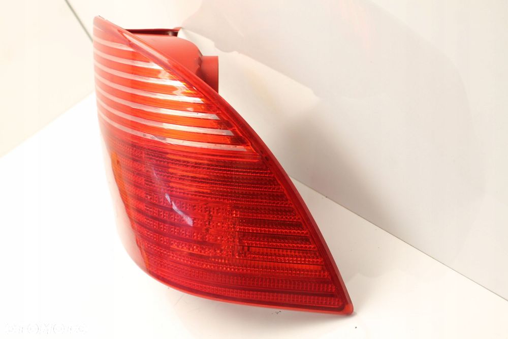 SAAB 9-5 95 I KOMBI LIFT 05R- LAMPA PRAWA TYLNA PRAWY TYŁ - 2