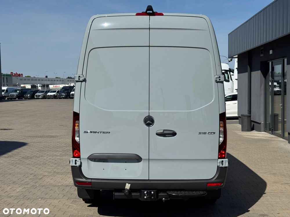 Mercedes-Benz Sprinter - 8