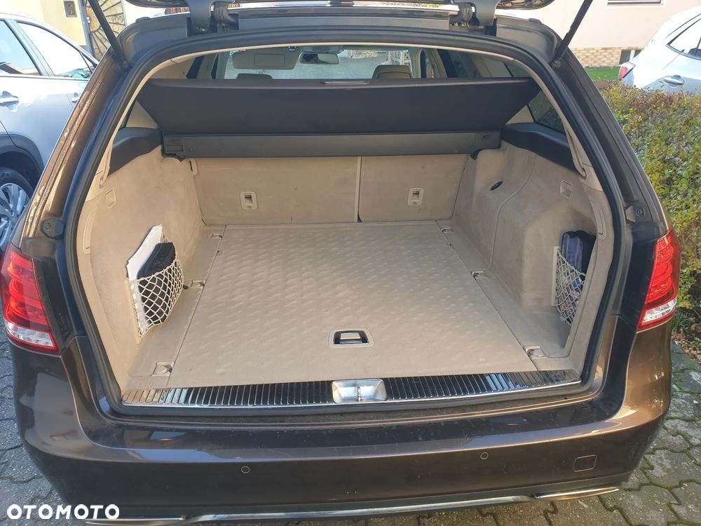 Mercedes-Benz Klasa E 250 BlueTEC 4-Matic Avantgarde - 11