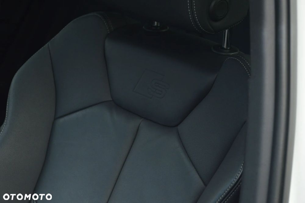 Audi Q3 45 TFSI quattro S tronic S line - 27