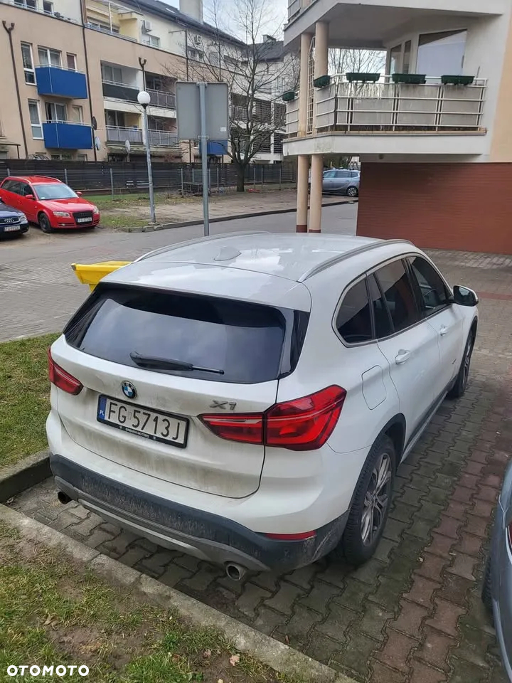 BMW X1 xDrive25i xLine sport - 3