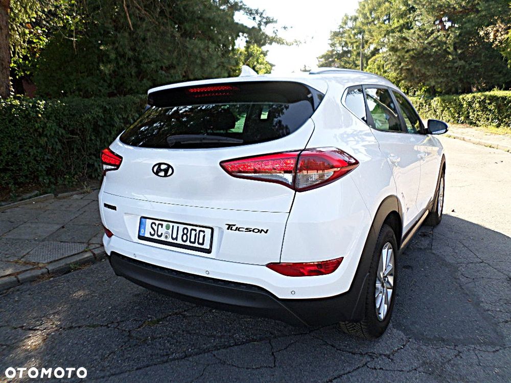 Hyundai Tucson 1.6 GDI BlueDrive Style 2WD - 36