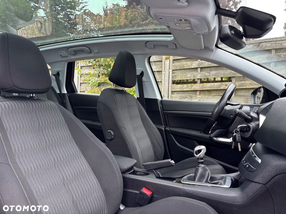 Peugeot 308 BlueHDi 120 Stop & Start Business-Line - 31