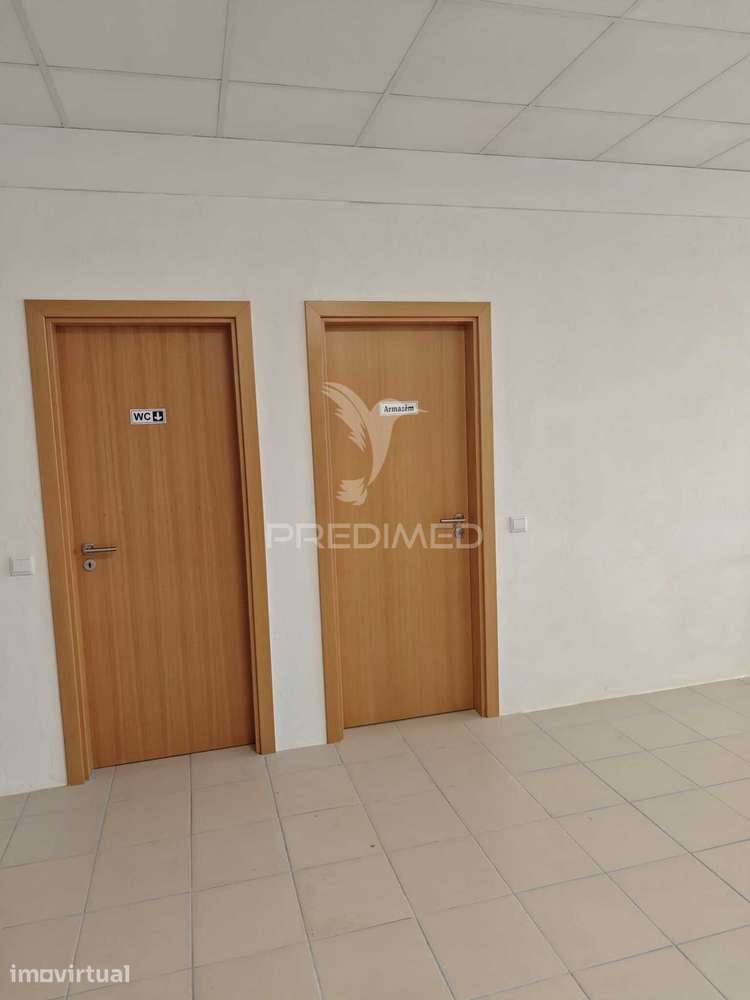 Espaço Comercial e Industrial de 357m² (Duplex) – Lagos (Parque Ind... - Grande imagem: 5/9