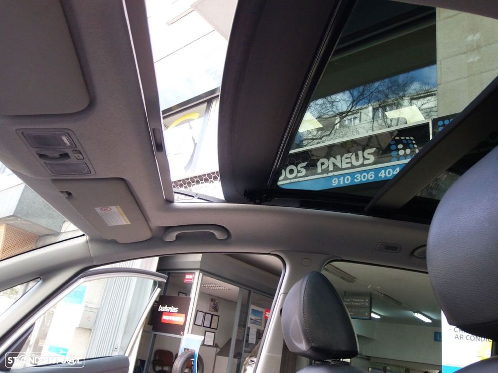 Kia Venga 1.6 CRDi 128 Dream-Team Edition - 12