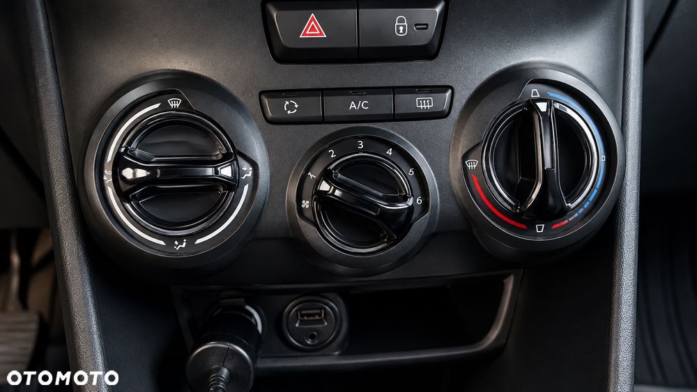 Peugeot 208 1.6 e-HDi Active STT - 11