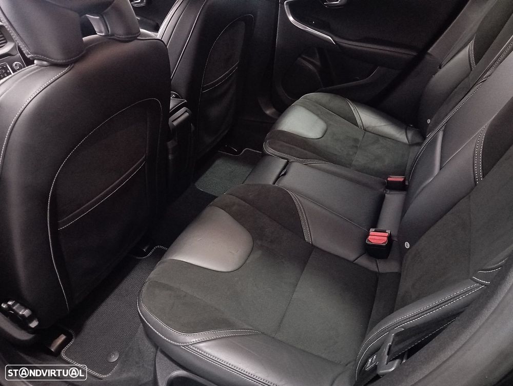 Volvo V40 2.0 D3 R-Design - 18