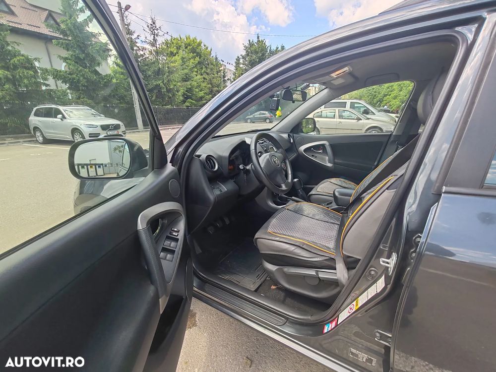 Toyota RAV4 2.0 Confort - 13