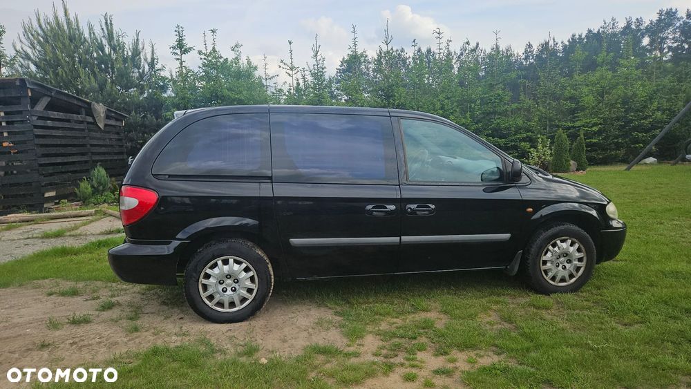 Chrysler Voyager 2.8 LX CRD - 3