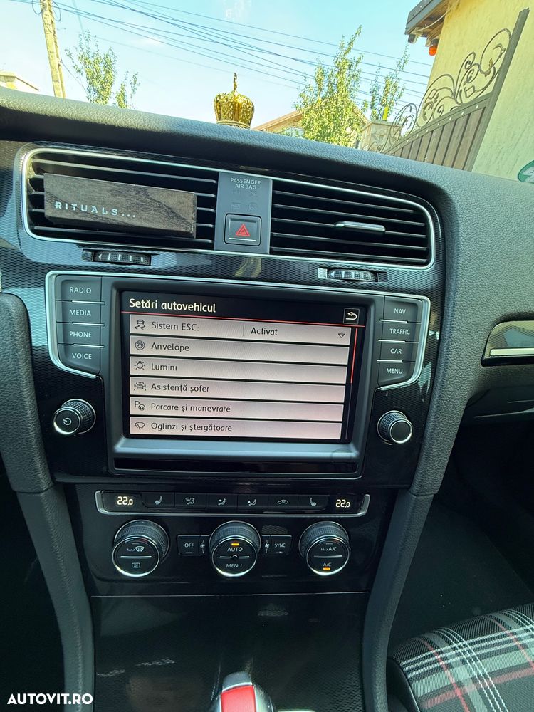 Volkswagen Golf - 13