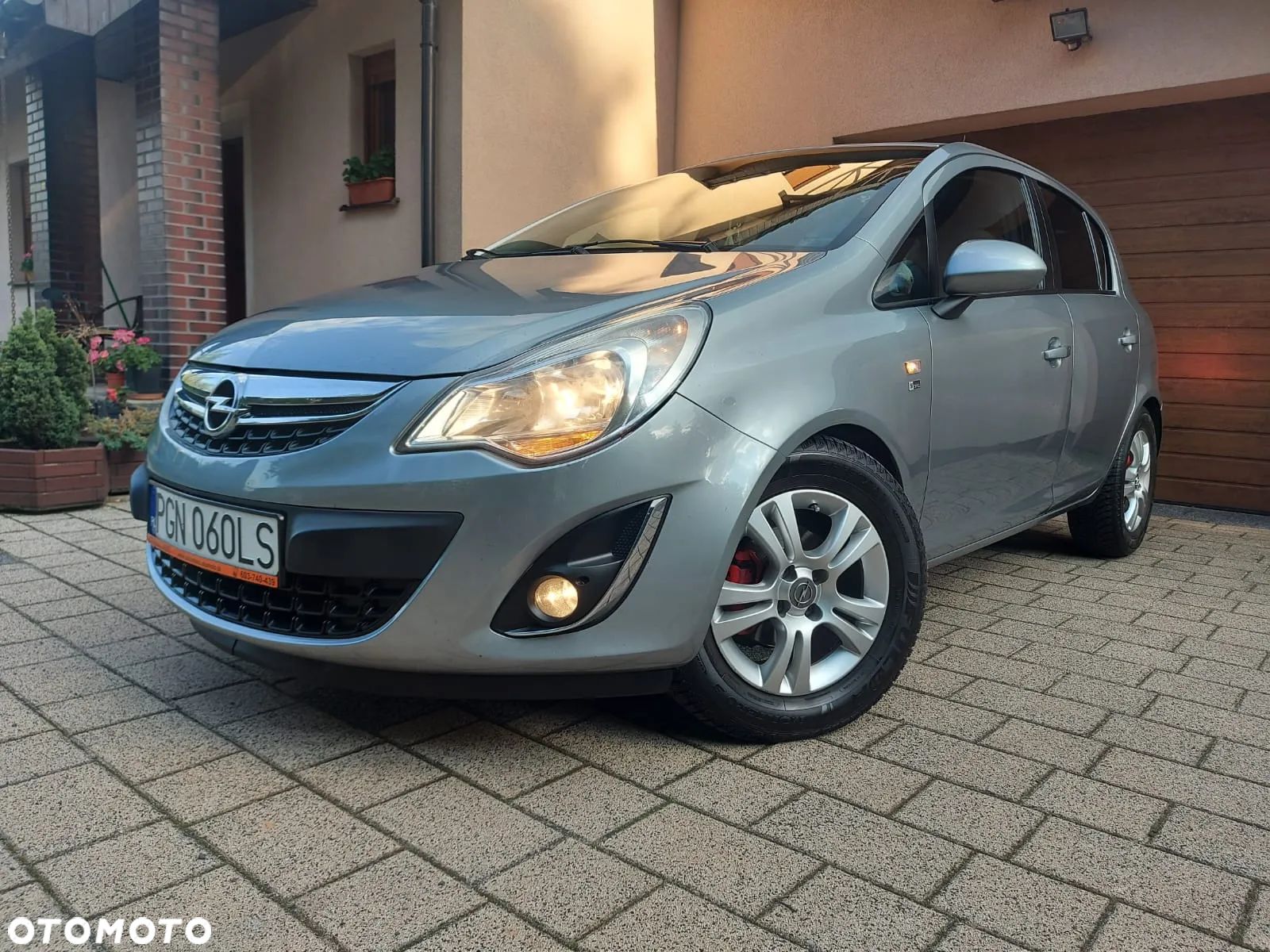 Opel Corsa 1.3 CDTI Cosmo - 1