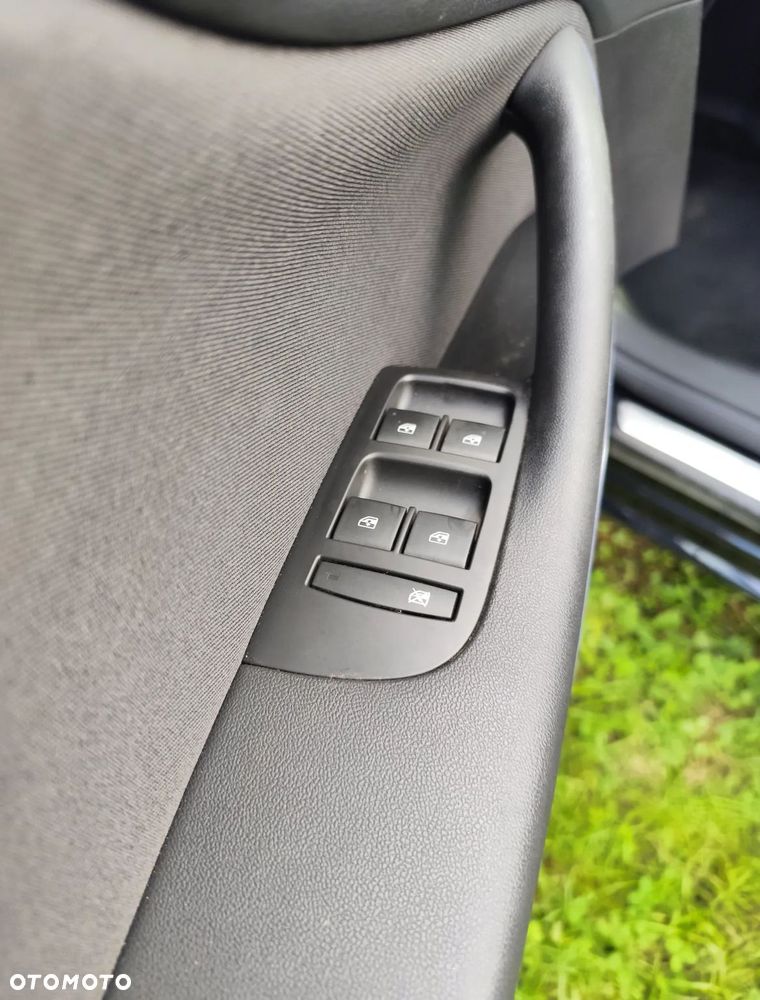 Opel Zafira 1.6 T - 17