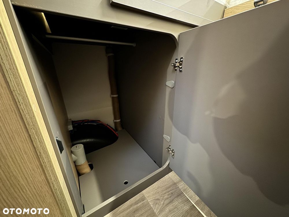 LMC Tourer Lift H664G - 4 osobowy, Używany, FV23%, Doposażony - 38