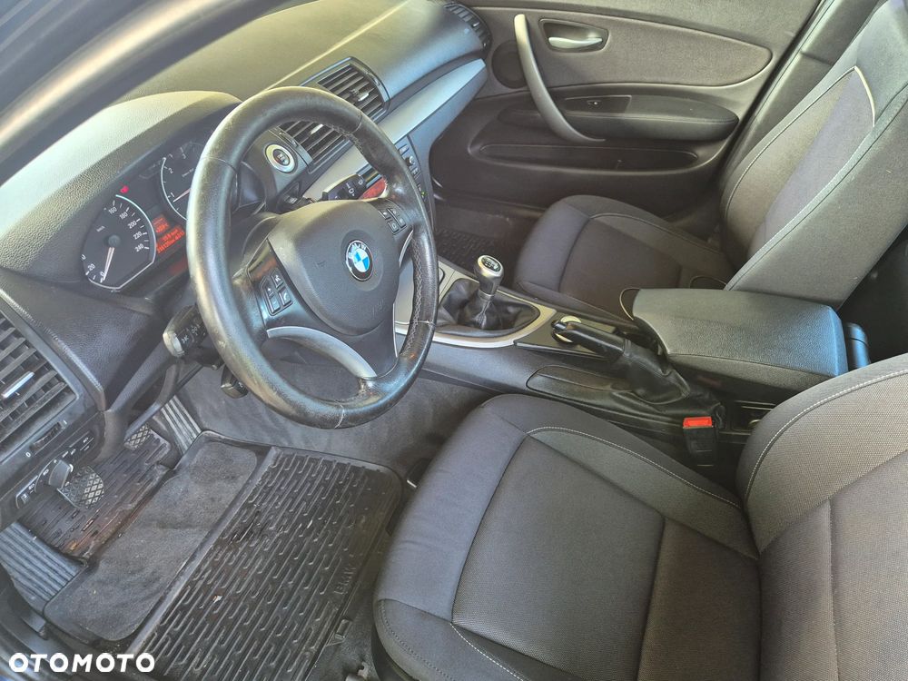 BMW Seria 1 118d DPF - 22