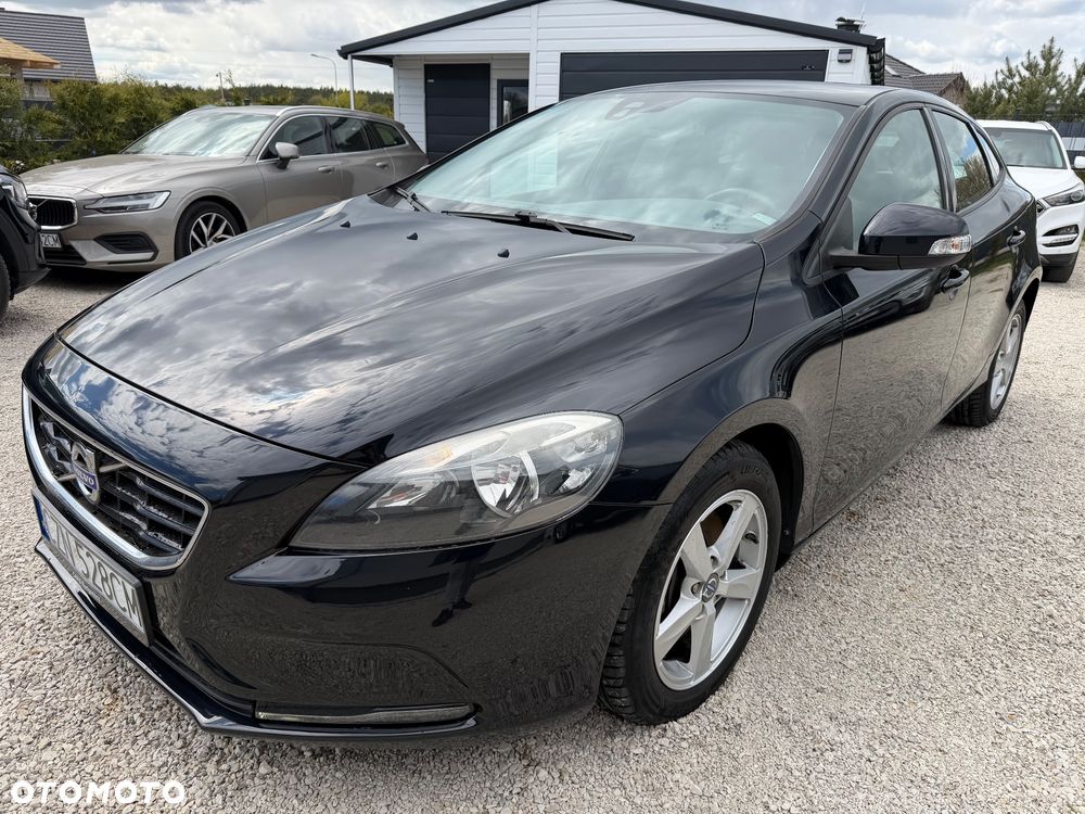 Volvo V40 D4 Kinetic - 24