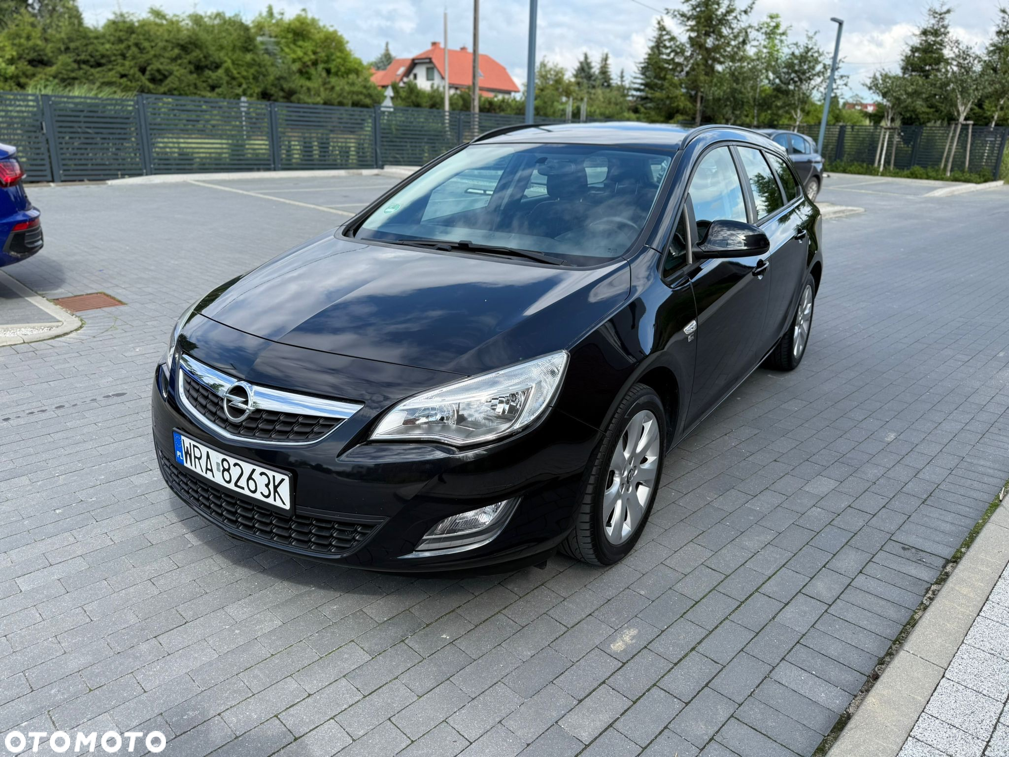 Opel Astra IV 1.4 T Cosmo - 2