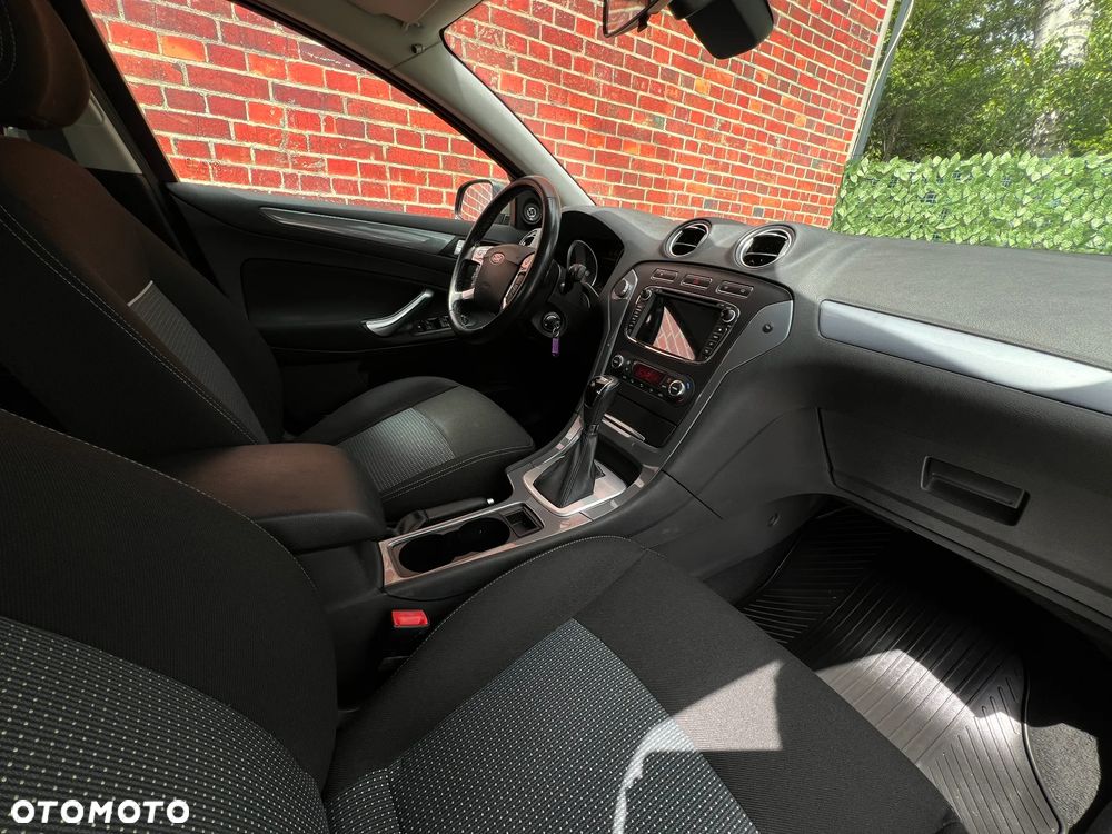 Ford Mondeo - 10