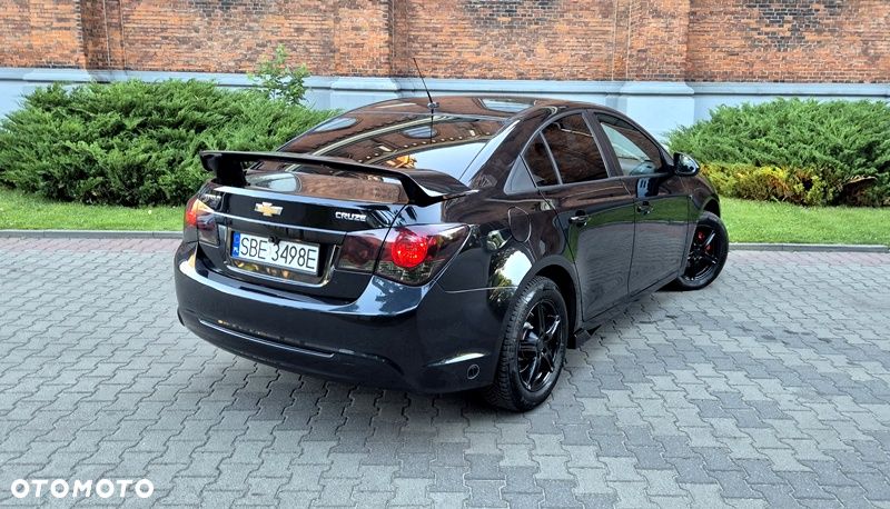 Chevrolet Cruze 1.8 LT+ - 12