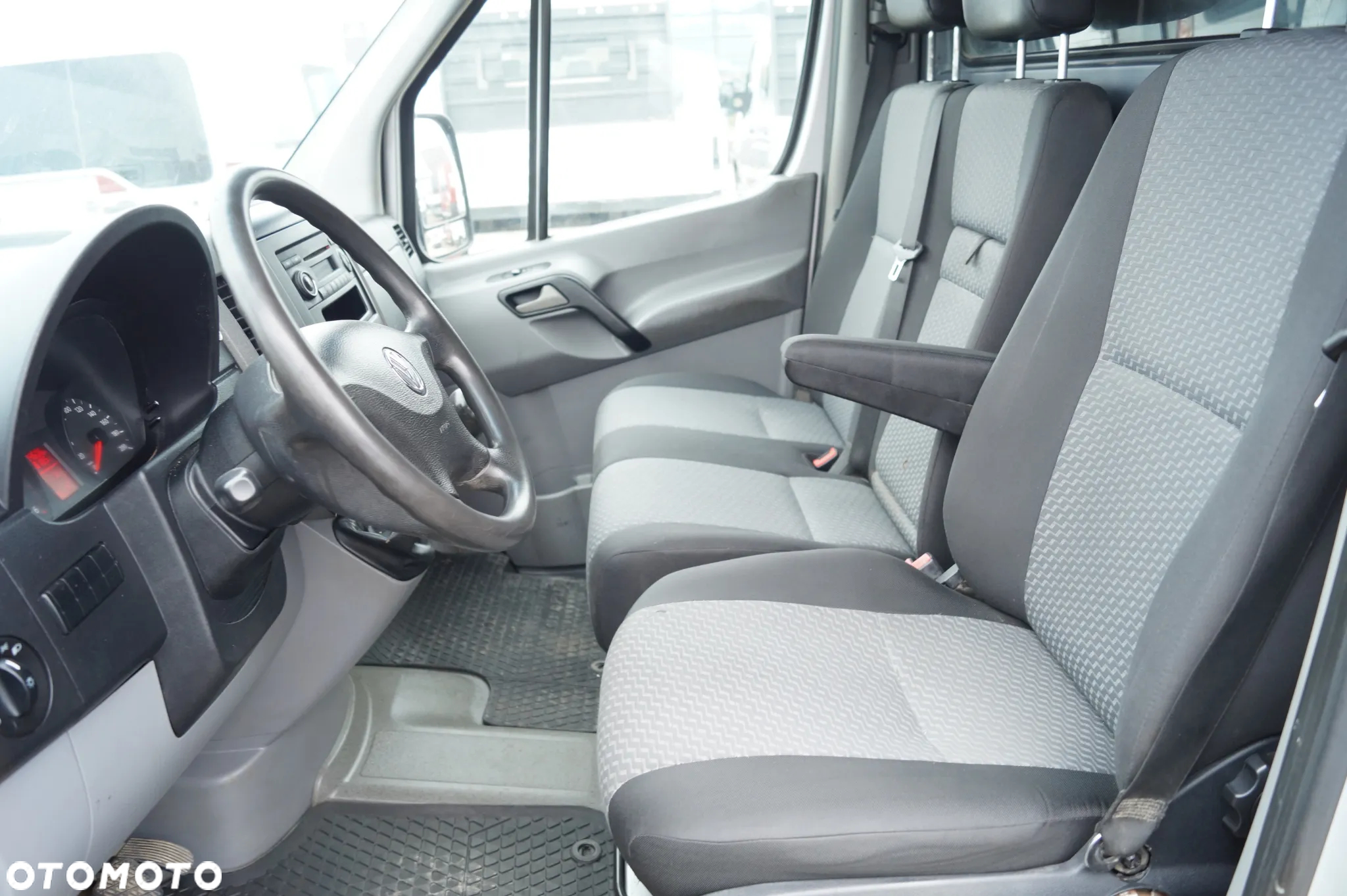Volkswagen CRAFTER - 16