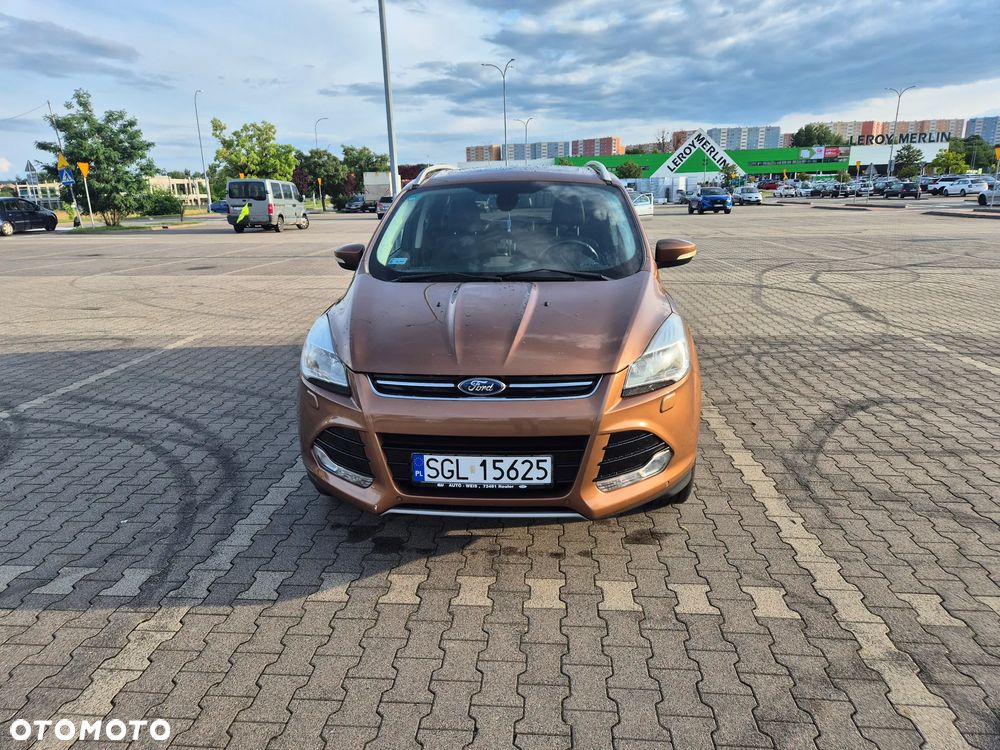 Ford Kuga 1.6 EcoBoost 2x4 Titanium - 1