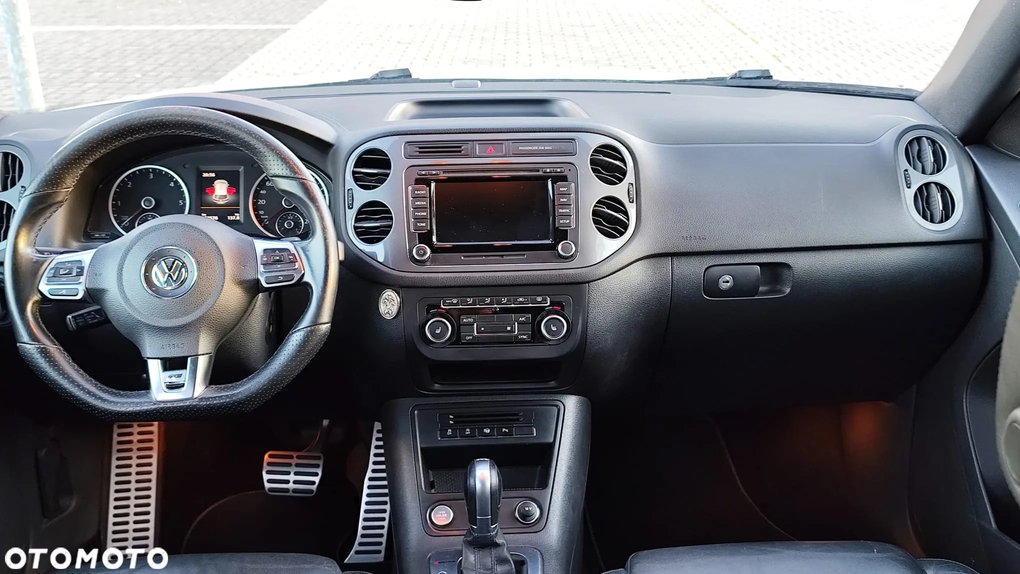 Volkswagen Tiguan 2.0 TDI 4Mot Perfectline R-Style DSG - 16