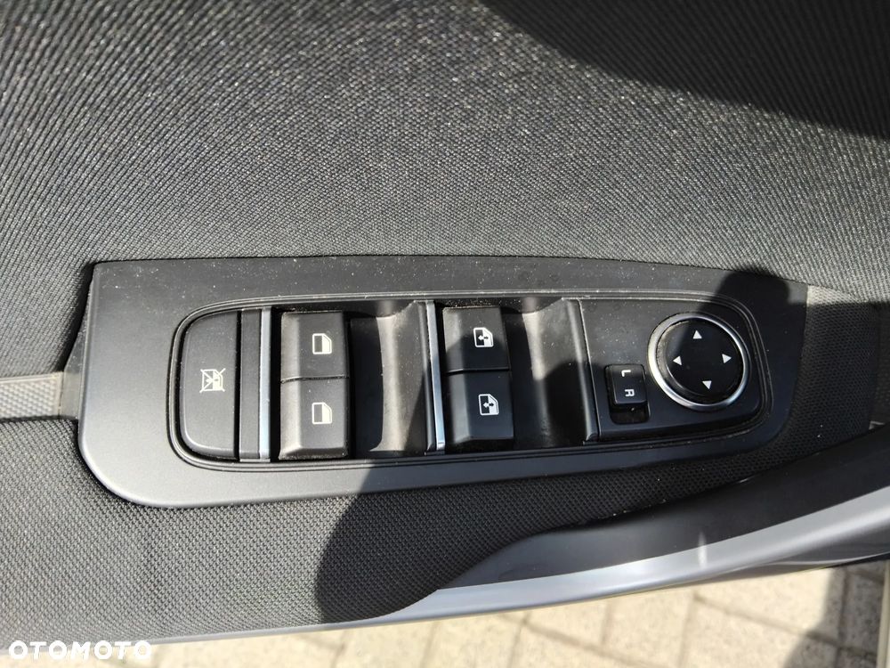 Kia XCeed 1.5 T-GDI M - 7