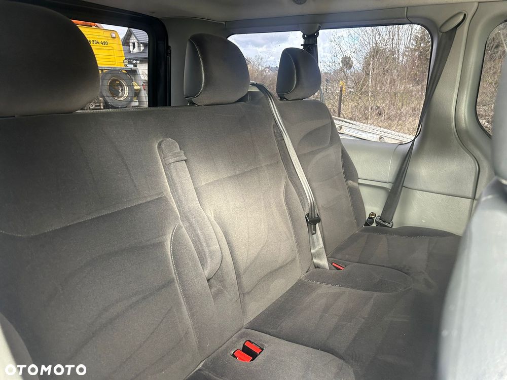 Renault Trafic Grand Passenger Black Edition - 14