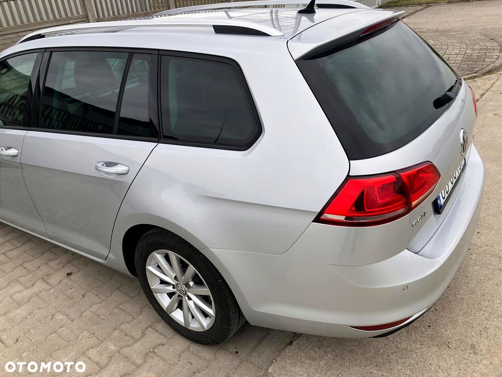 Volkswagen Golf 2.0 TDI BlueMotion Technology Lounge - 9