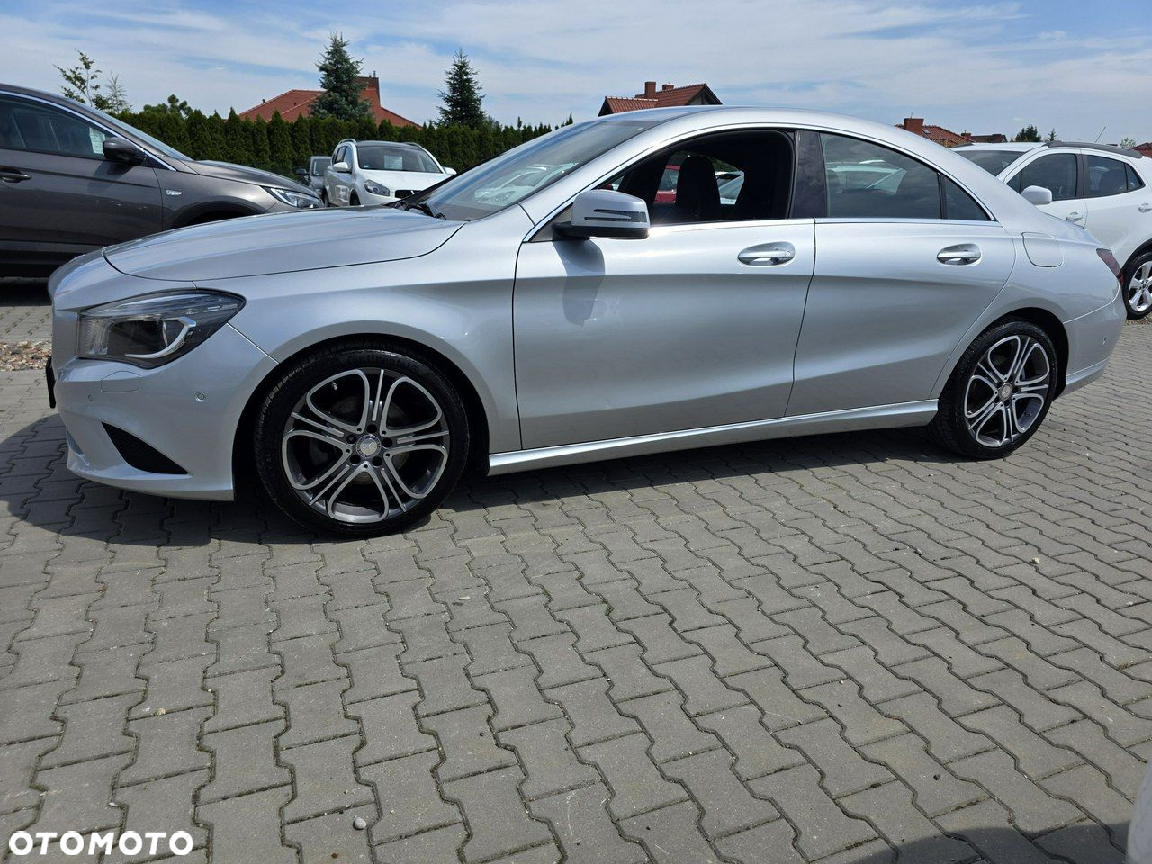 Mercedes-Benz CLA 180 - 12