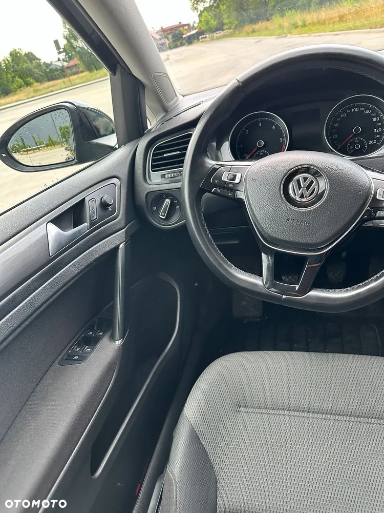 Volkswagen Golf 1.6 TDI BMT Comfortline - 13