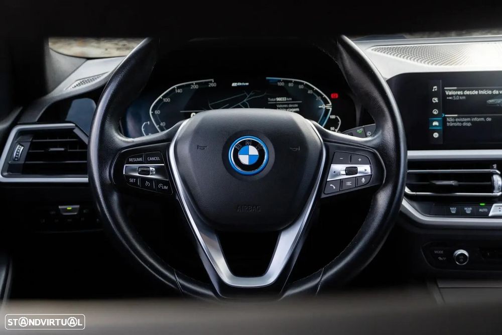 BMW 320 - 12